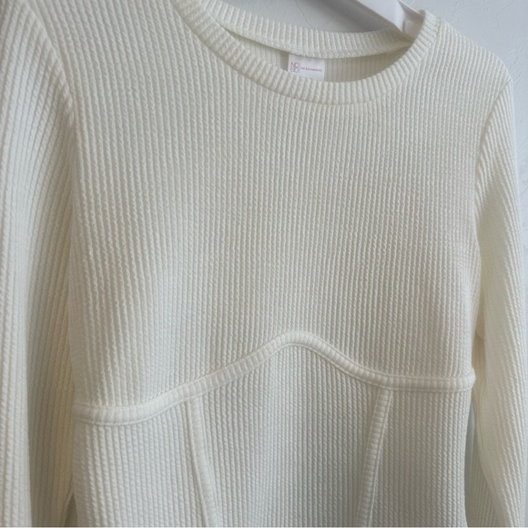 White Ribbed Top - Picture 3 of 5